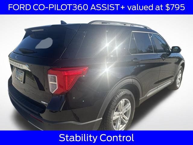 Used 2020 Ford Explorer XLT w/ Equipment Group 202A AWD/4WD image 4