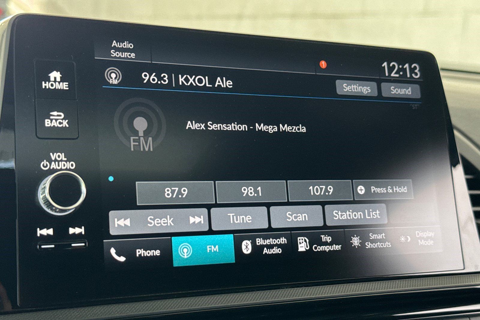 Used 2025 Honda Odyssey Sport-L image 19