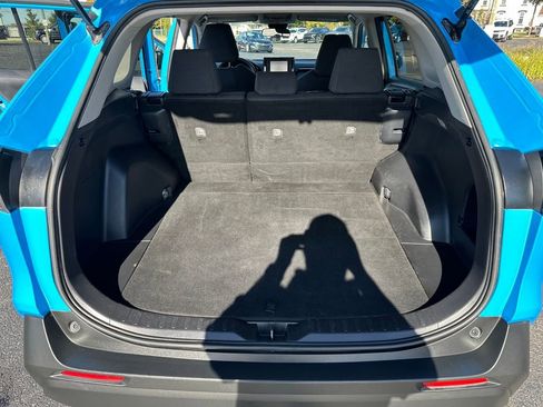 Used 2019 Toyota RAV4 LE image 25
