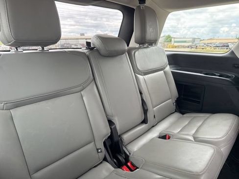 Used 2025 Ford Expedition Active AWD/4WD image 22