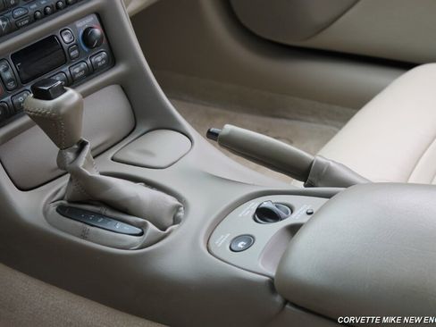 Used 2003 Chevrolet Corvette 50th Anniversary Edition w/ Preferred Equipment Group image 34