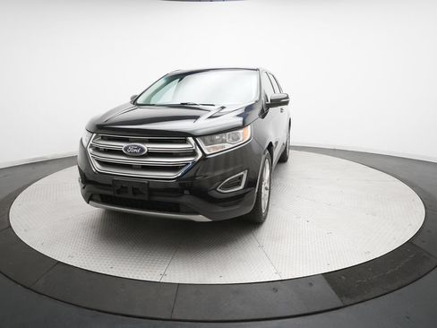 Used 2015 Ford Edge Titanium w/ Equipment Group 301A AWD/4WD image 12