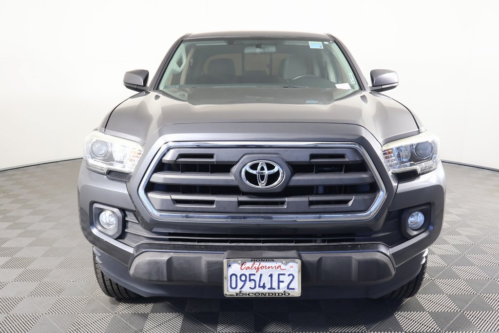 Used 2017 Toyota Tacoma SR5 w/ SR5 Appearance Package (SM) RWD image 2