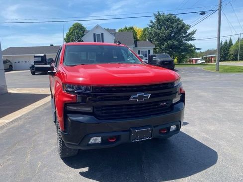 Used 2022 Chevrolet Silverado 1500 LT Trail Boss w/ Bed Protection Package AWD/4WD image 6