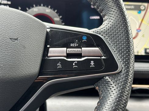 Used 2024 Nissan Ariya FWD image 29