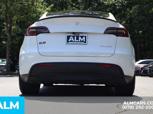 Used 2023 Tesla Model Y Performance AWD/4WD image 6