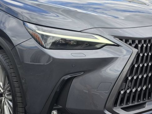 Used 2024 Lexus NX 350h AWD w/ Vision Package image 8