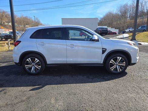 New 2026 Mitsubishi Outlander Sport LE AWD/4WD image 3