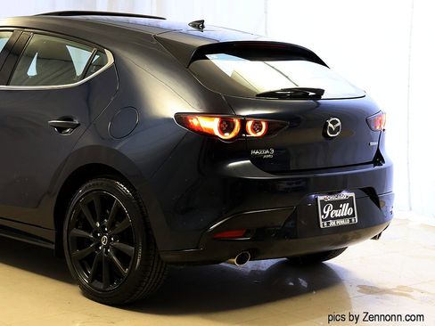 Used 2020 MAZDA MAZDA3 Premium Package image 8