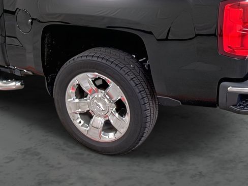 Used 2018 Chevrolet Silverado 1500 LTZ w/ Sport Package image 9