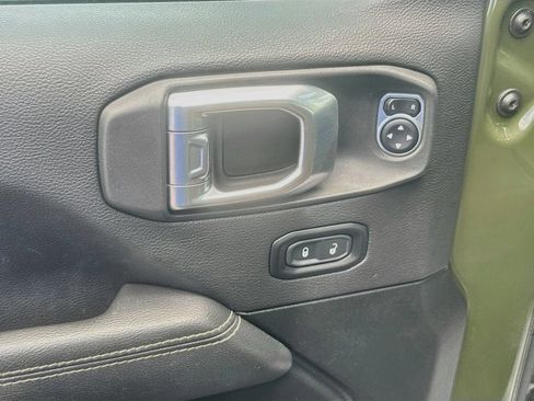 Used 2023 Jeep Wrangler Unlimited Rubicon 4xe w/ Cold Weather Group AWD/4WD image 19