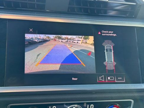 Used 2021 Audi Q3 2.0T Premium w/ Convenience Package image 21