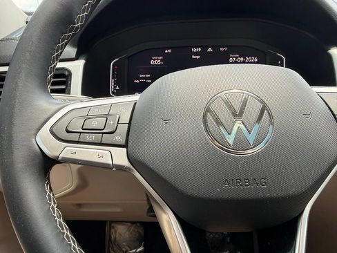 Used 2021 Volkswagen Atlas SEL Premium AWD/4WD image 27