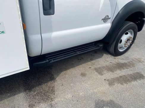 Used 2015 Ford F550 4x4 Regular Cab Super Duty image 19