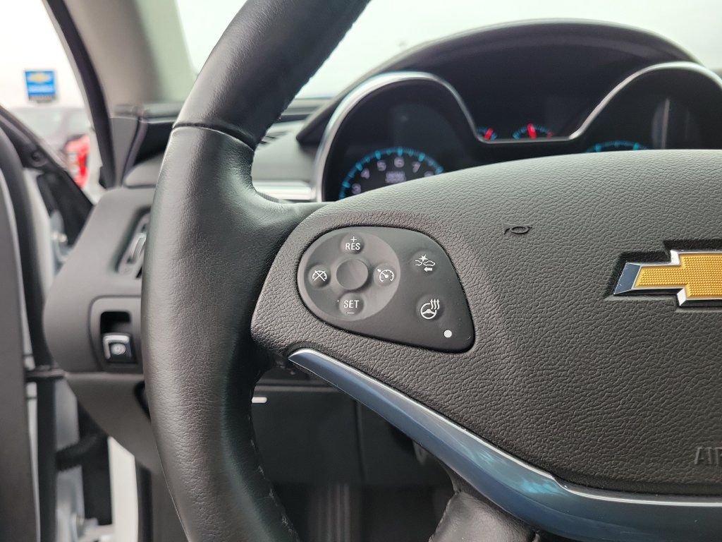 Used 2015 Chevrolet Impala LTZ FWD image 24