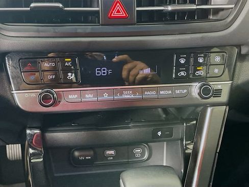 Used 2024 Kia Seltos SX w/ SX Sunroof Package AWD/4WD image 17