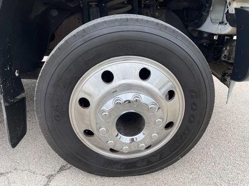 Used 2013 Ford F550 2WD Regular Cab Super Duty w/ Payload Upgrade Pkg image 9