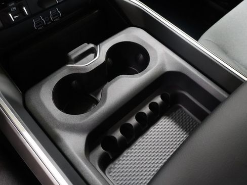 New 2026 RAM 1500 4x4 Crew Cab image 21