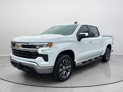 Used 2023 Chevrolet Silverado 1500 LT image 3