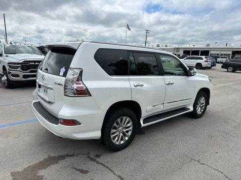 Used 2018 Lexus GX 460 Premium w/ Premium Package AWD/4WD image 23