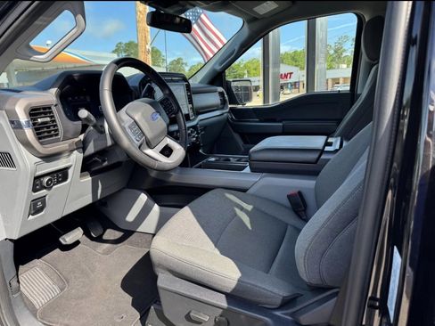 Used 2024 Ford F150 XLT w/ Mobile Office Package image 8