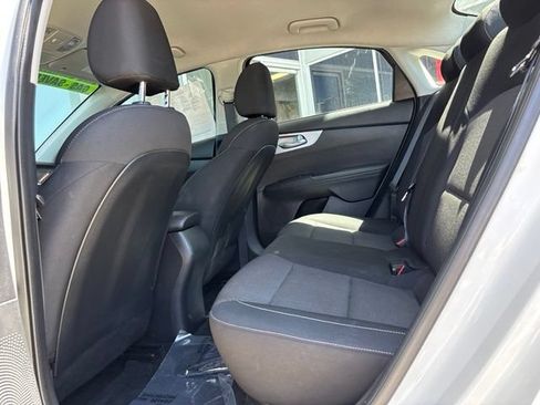 Used 2023 Kia Forte LXS FWD image 12
