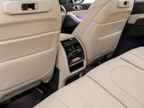 Used 2025 BMW X5 M60i w/ Climate Comfort Package AWD/4WD image 18