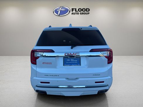 Used 2023 GMC Acadia Denali w/ Denali Ultimate Package image 4