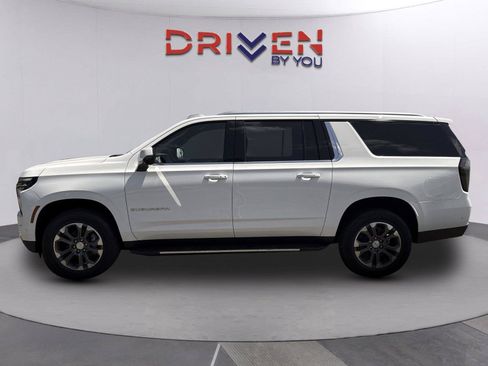 New 2026 Chevrolet Suburban LT w/ Comfort Package RWD image 7