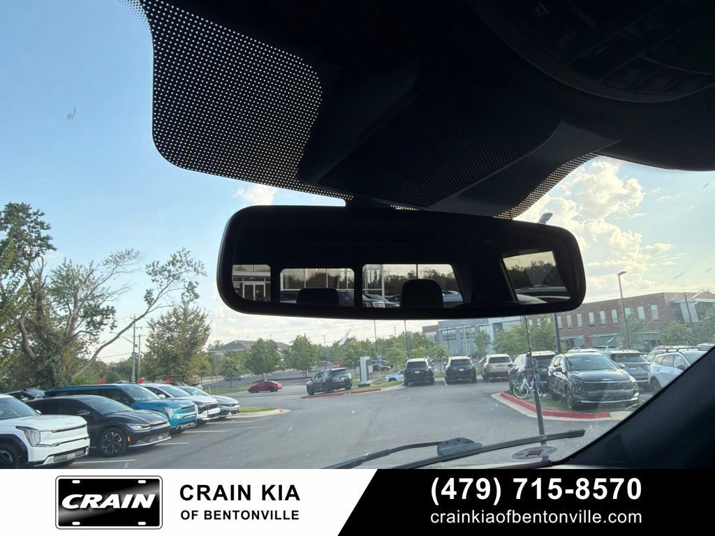 Used 2022 Ford F250 Lariat w/ Tremor Off-Road Package AWD/4WD image 23