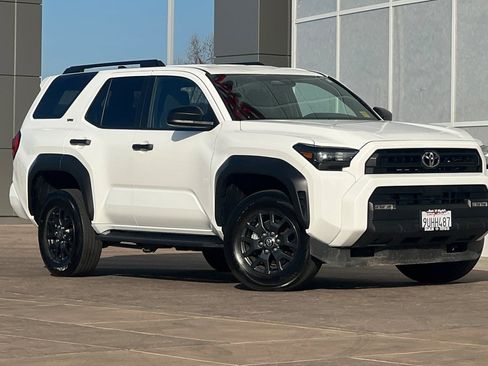 Certified 2025 Toyota 4Runner SR5 image 2