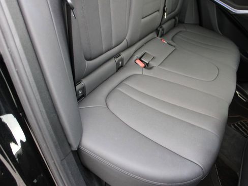 Used 2019 BMW X5 xDrive40i w/ Premium Package 2 image 26