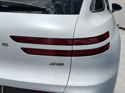 Certified 2026 Genesis GV70 2.5T AWD/4WD image 13