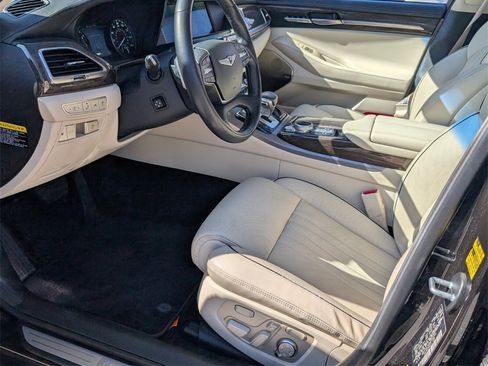 Used 2019 Genesis G90 5.0 Ultimate image 11