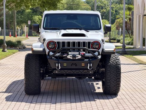 Used 2026 Jeep Wrangler Unlimited Sahara AWD/4WD image 35