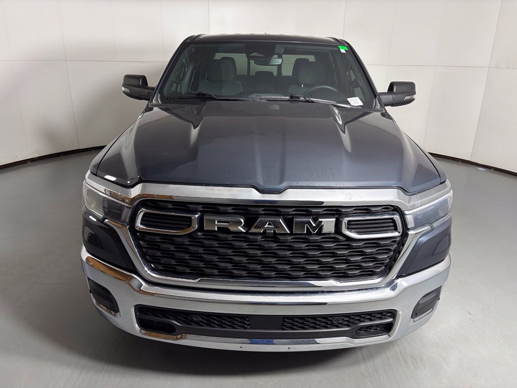 Used 2025 RAM 1500 Big Horn AWD/4WD image 3