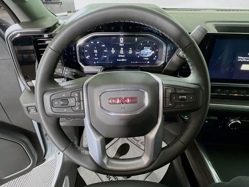 New 2026 GMC Sierra 3500 SLT w/ SLT Convenience Package AWD/4WD image 10