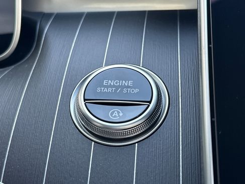 New 2025 Mercedes-Benz C 300 Sedan image 22