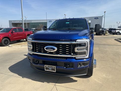 New 2026 Ford F450 Platinum image 28