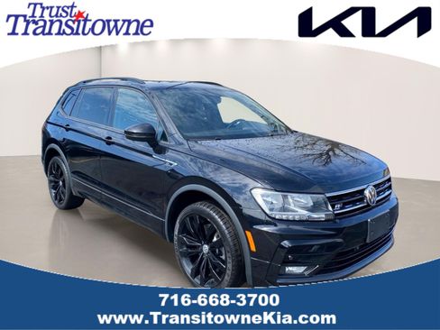 Used 2021 Volkswagen Tiguan SE R-Line image 1