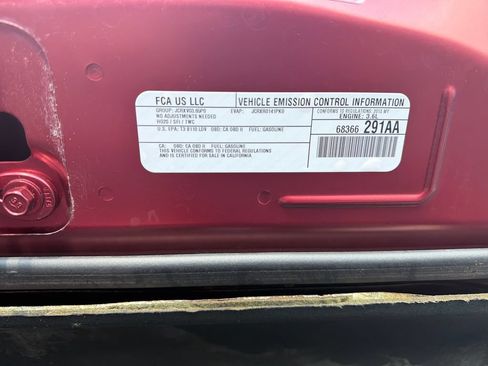Used 2018 Dodge Challenger SXT RWD image 20
