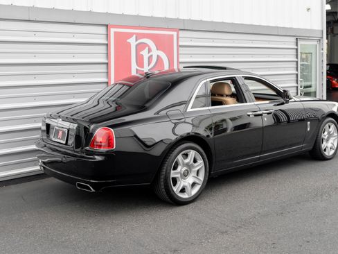 Used 2017 Rolls-Royce Ghost image 81