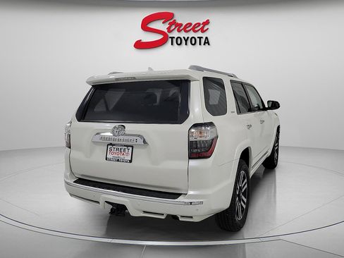 Certified 2018 Toyota 4Runner Limited image 4