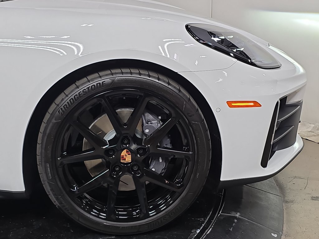 New 2026 Porsche Panamera RWD image 11