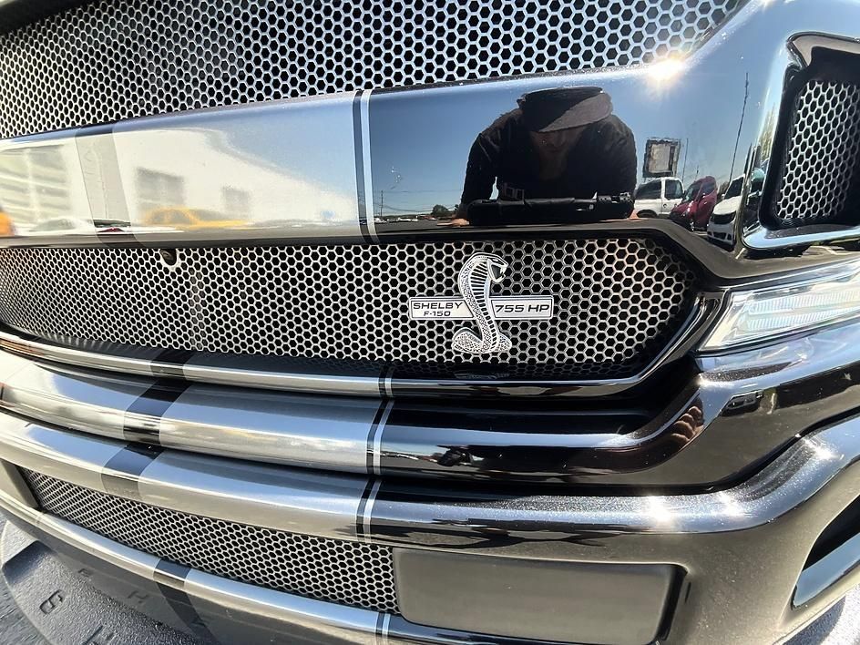 Used 2019 Ford F150 Lariat w/ Equipment Group 502A Luxury AWD/4WD image 15