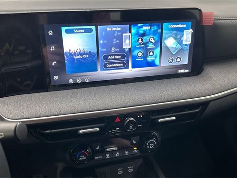 New 2026 Nissan Kicks SV image 12