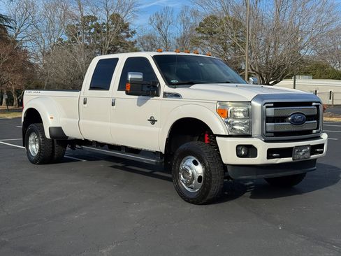 Used 2013 Ford F350 Platinum image 4