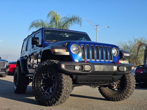 Used 2019 Jeep Wrangler Unlimited Rubicon image 2