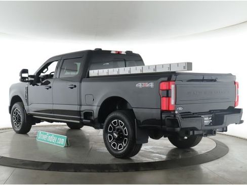 Used 2025 Ford F250 Platinum AWD/4WD image 8