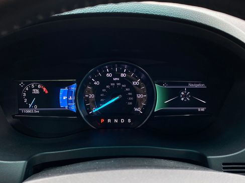 Used 2017 Ford Explorer XLT w/ Equipment Group 202A FWD image 20